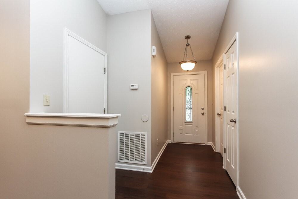 1327 Grand Canyon Cir - Photo 2 of 16