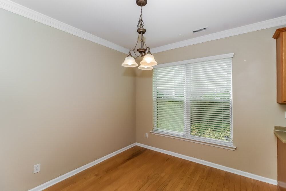 6110 Colonial Garden Dr - Photo 7 of 17