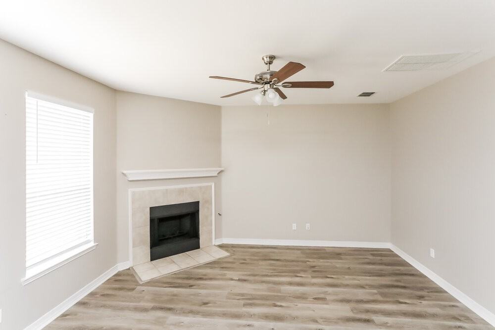 226 Arabian Rd - Photo 4 of 17