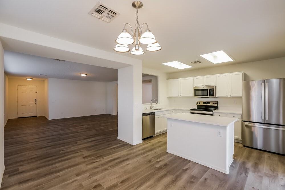 5725 E Flower Cir - Photo 7 of 16