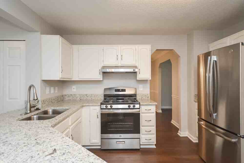 900 Lauren Kay Ct - Photo 6 of 17