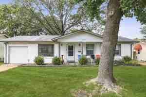 featured image of 2223 Farnham Ln