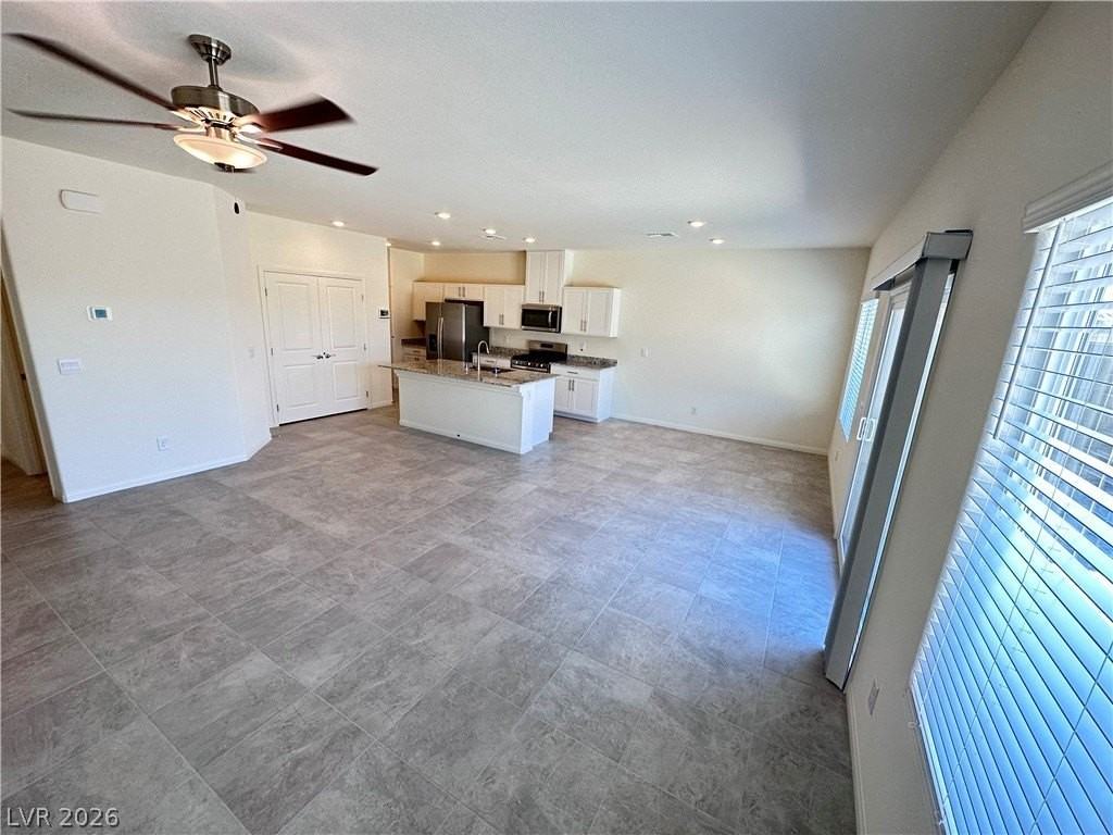 7731 Moore Creek Ln - Photo 4 of 28