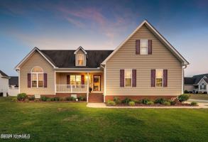featured image of 2105 Charity Ln
