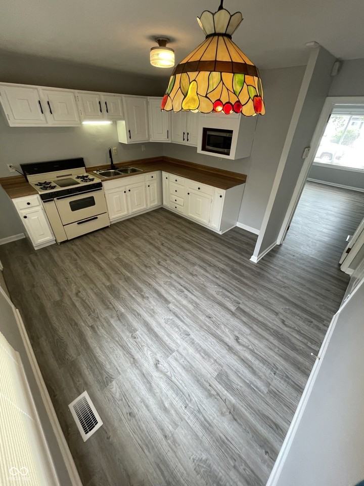 7848 Souter Dr - Photo 7 of 15