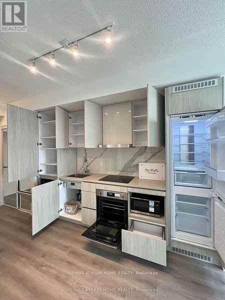28 Interchange Way #1707 - Photo 3 of 6