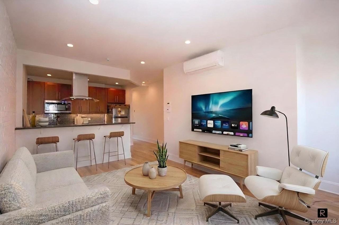 482 Bergen St #2 - Photo 2 of 14