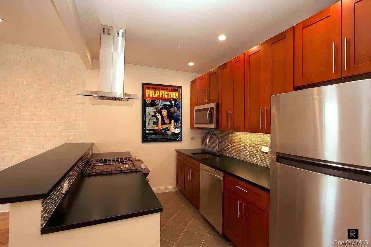 482 Bergen St #2 - Photo 3 of 14