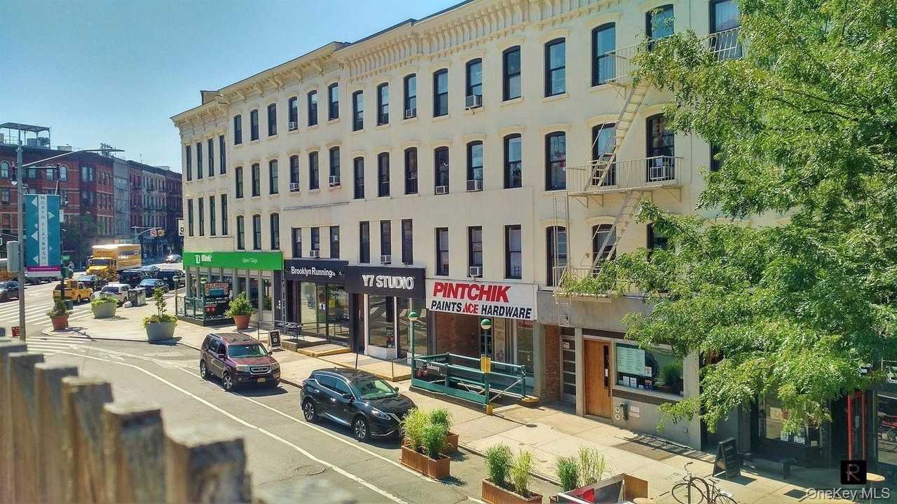 482 Bergen St #2 - Photo 6 of 14