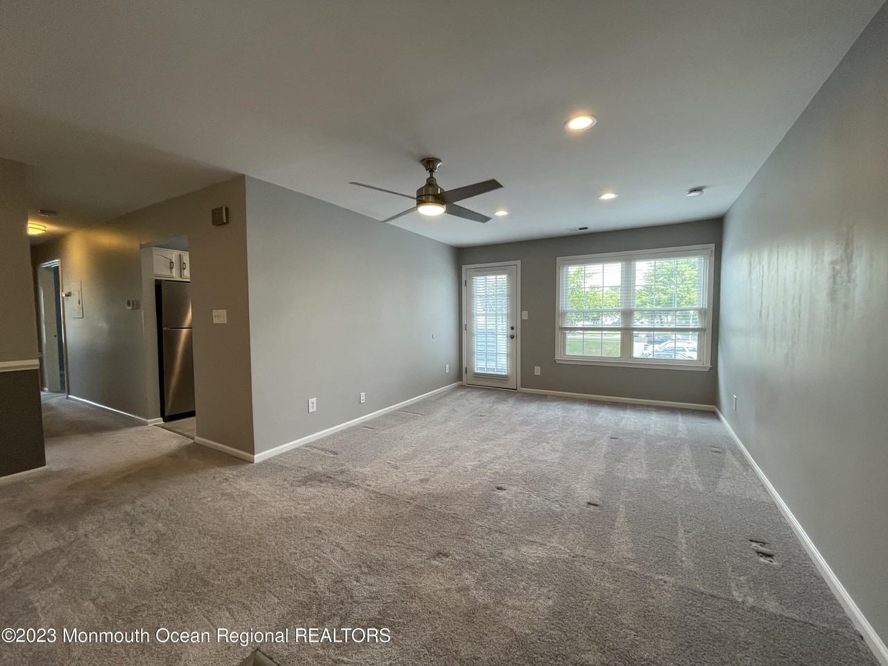 134 Cypress Ct - Photo 4 of 19