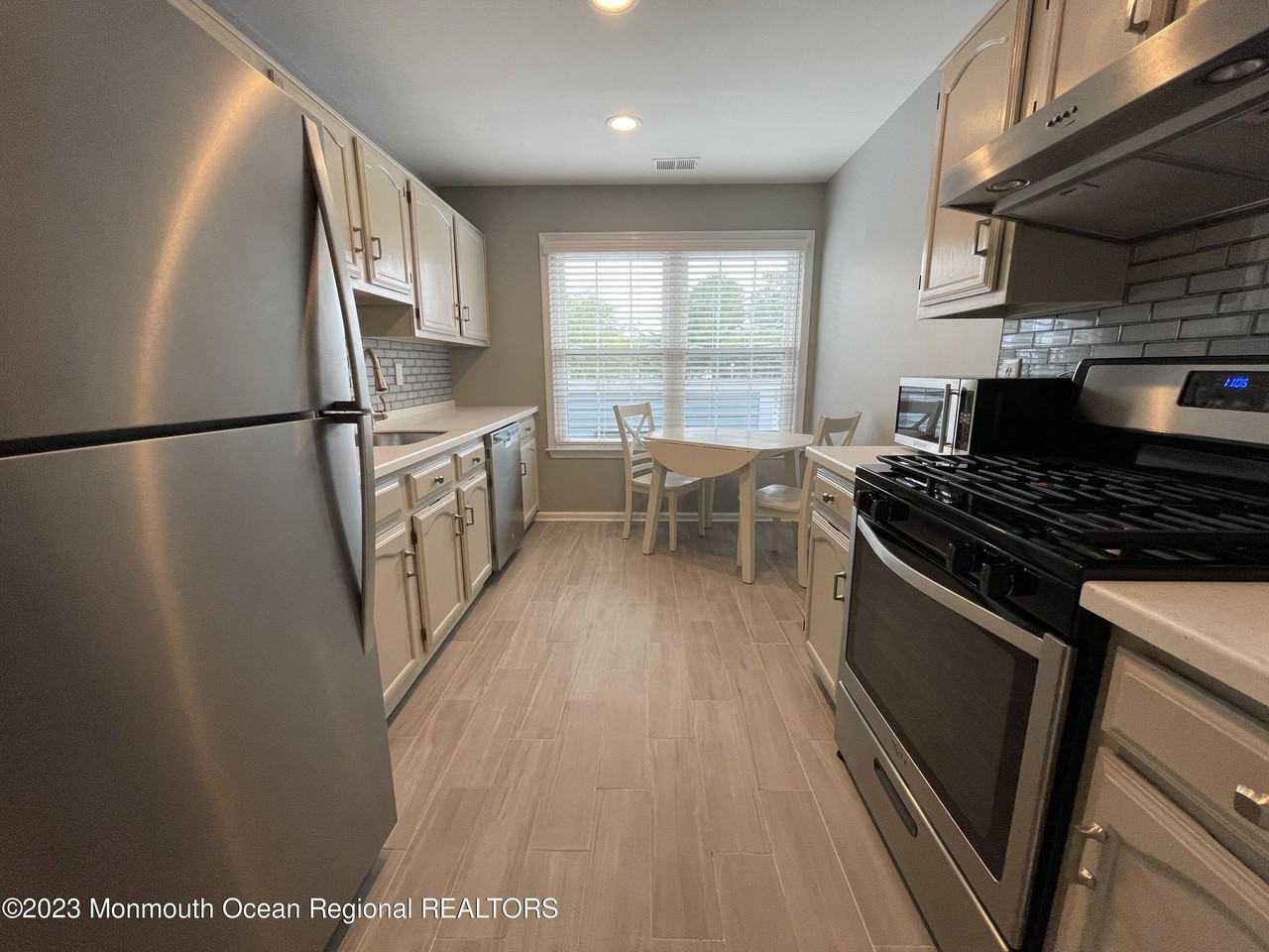 134 Cypress Ct - Photo 6 of 19