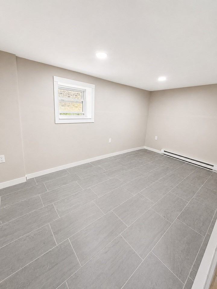 4925 W Henderson St #G - Photo 7 of 10
