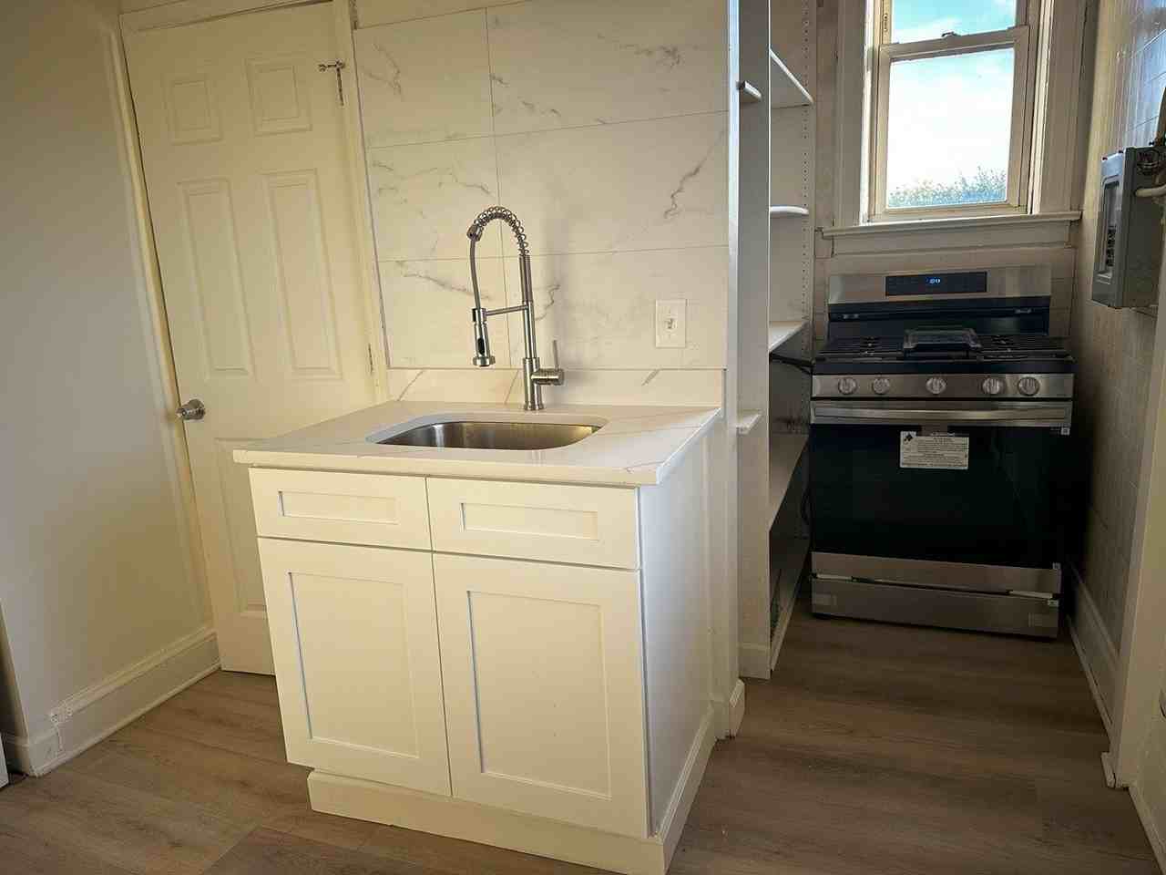 5114 S Woodlawn Ave #3L - Photo 7 of 19