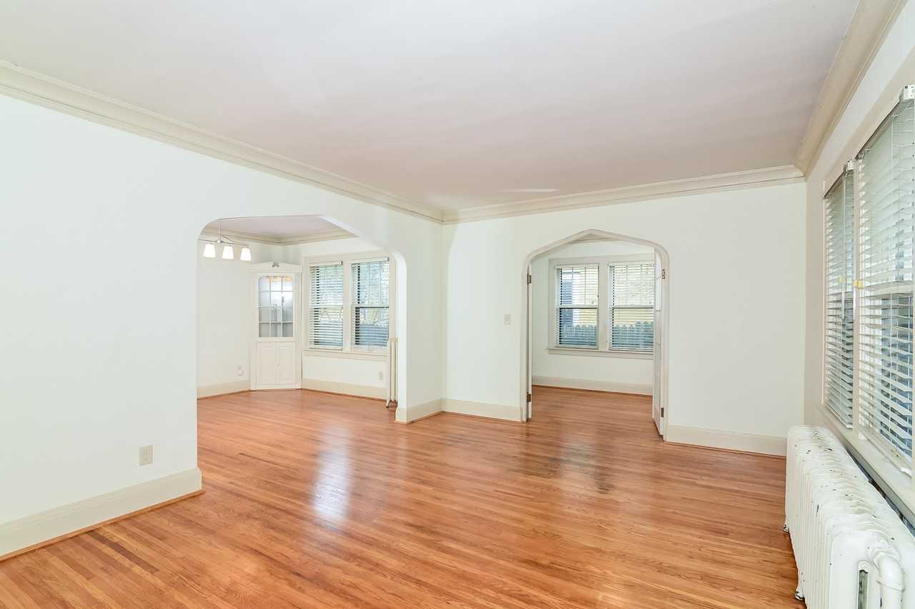969 Saint Clair Ave #1 - Photo 6 of 21