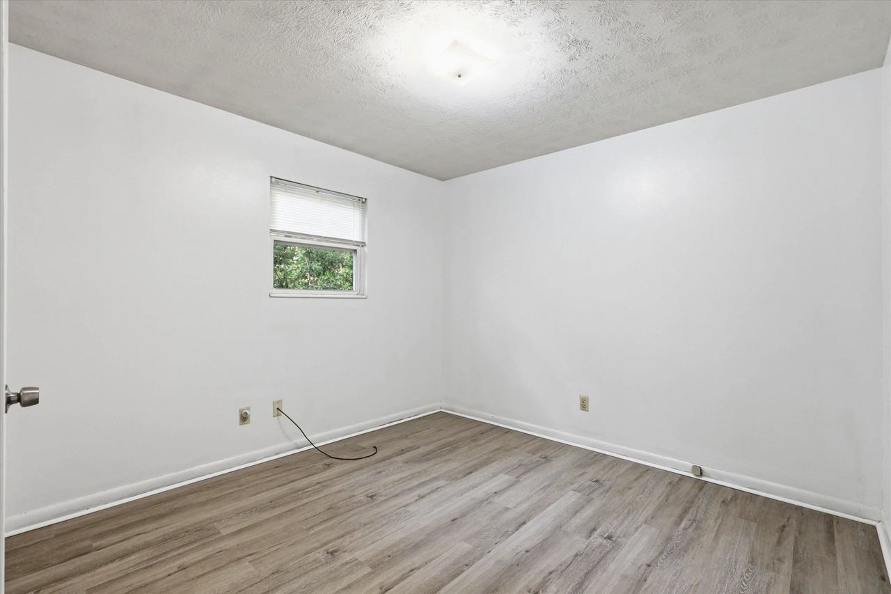 2724 Lake Henrietta St #1 - Photo 3 of 15
