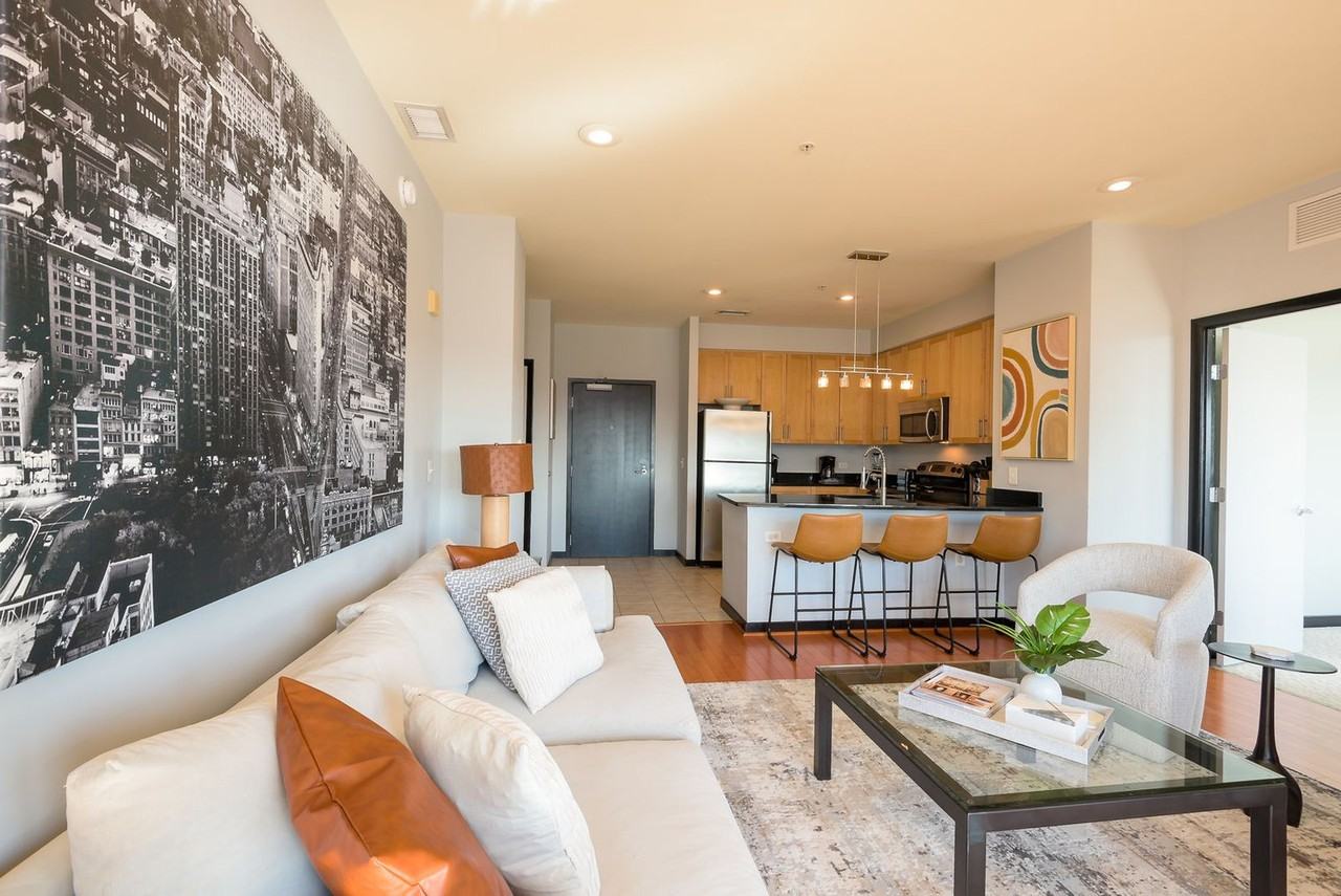 425 New York Ave Nw #1587677P - Photo 3 of 28