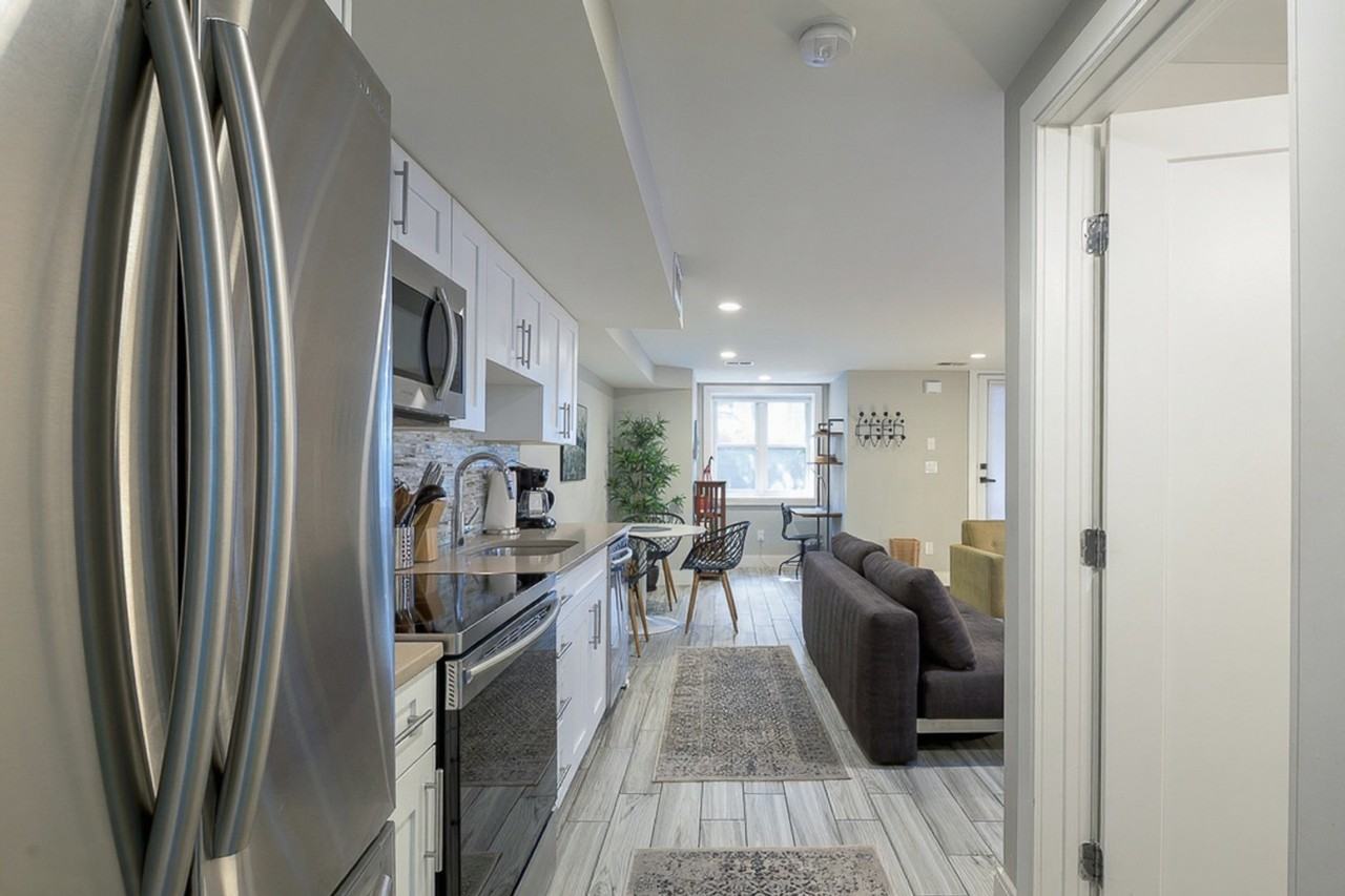 1723 Willard St Nw #1587681P - Photo 3 of 11