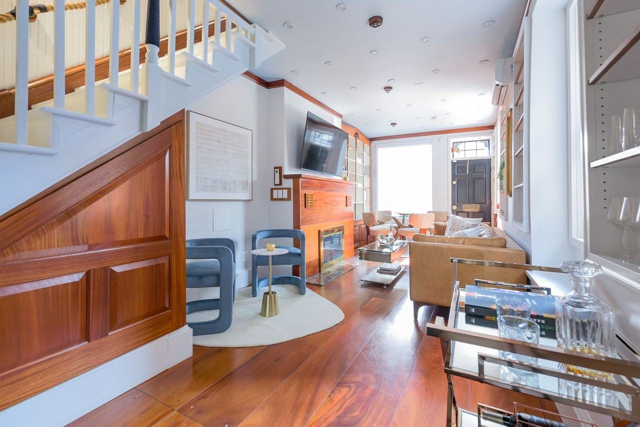 1038 29th St Nw #1585454P - Photo 4 of 38