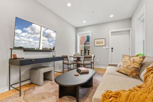 325 5th St Se - Photo 1 of 1
