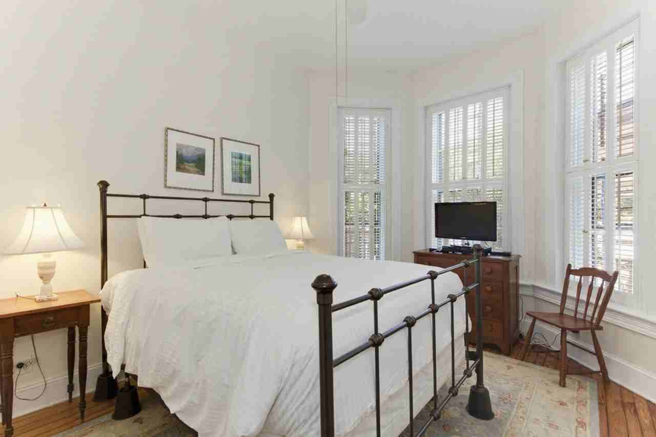 1501 R St Nw #1587676P - Photo 7 of 15