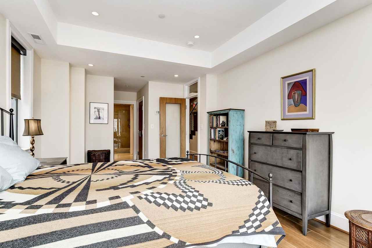 1737 Connecticut Ave Nw #1587667P - Photo 5 of 24