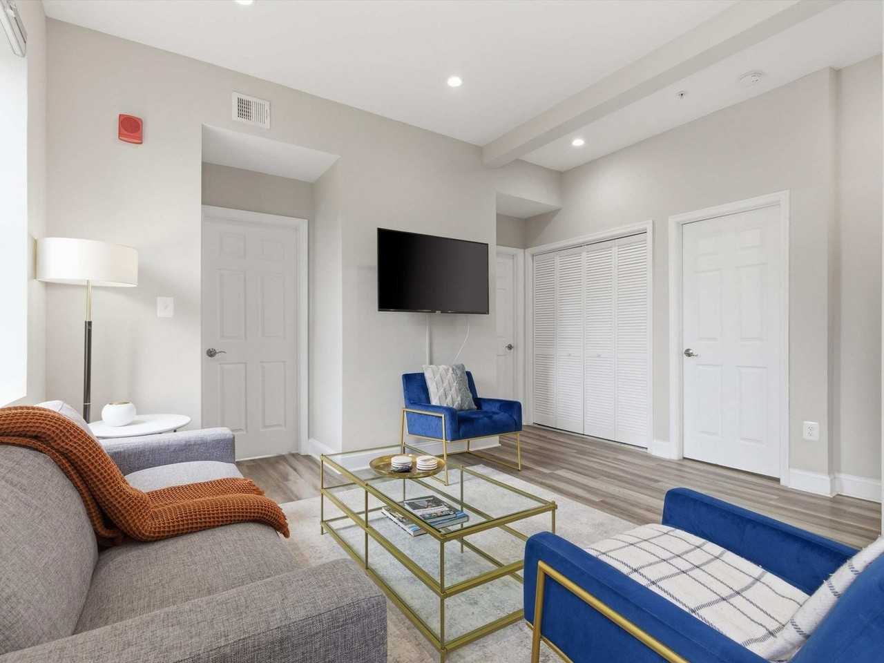 133 7th Street Southeast - Photo 2 of 16