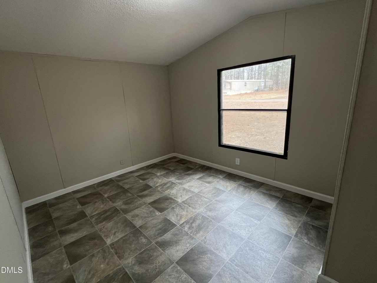74 White Pine Mobile Home Park - Photo 4 of 8