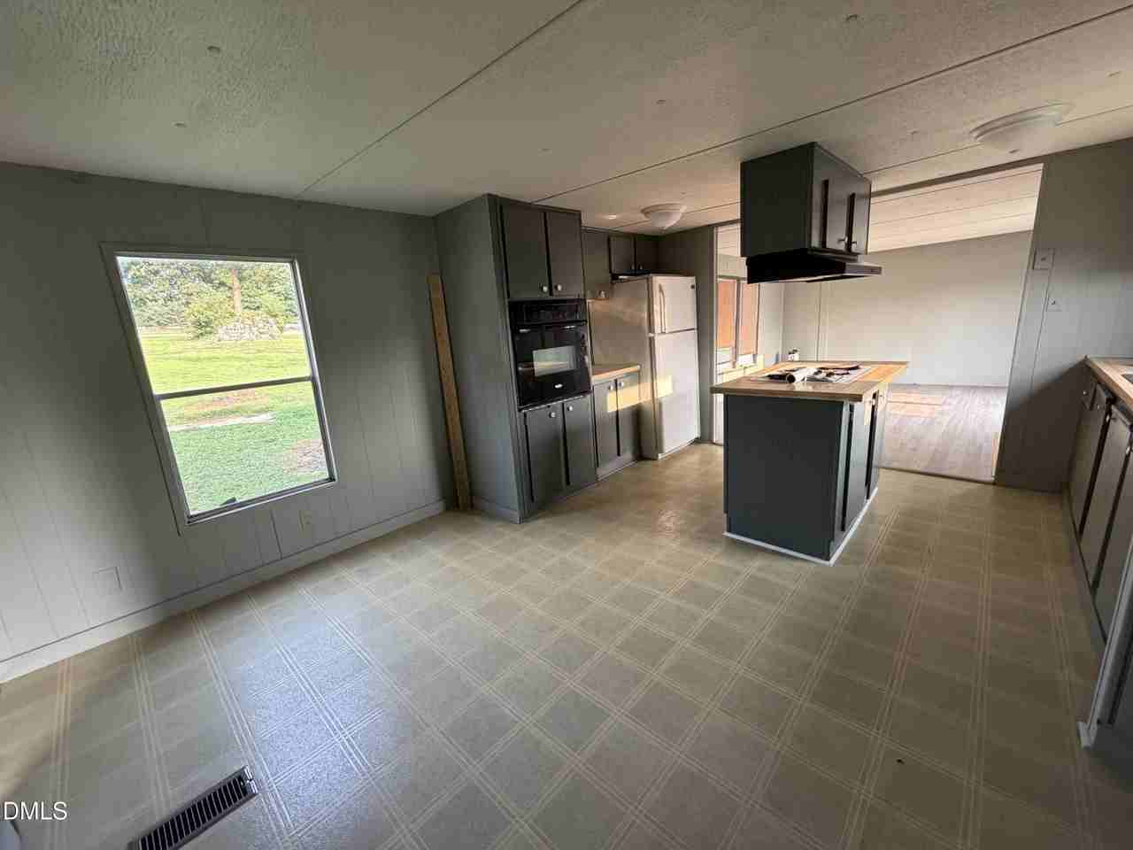 142 Pine Forest Loop - Photo 4 of 8