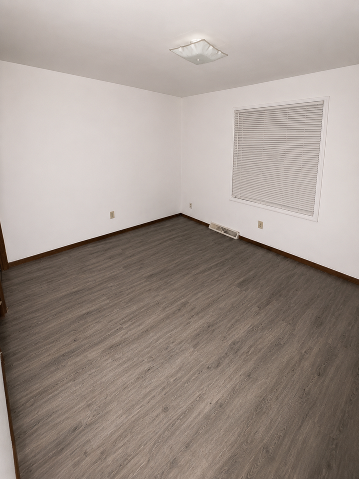 2627 W Becher St #1 - Photo 3 of 4