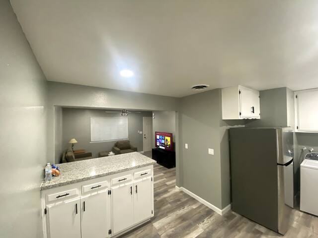 519 E Ridgecrest Blvd #C - Photo 3 of 12