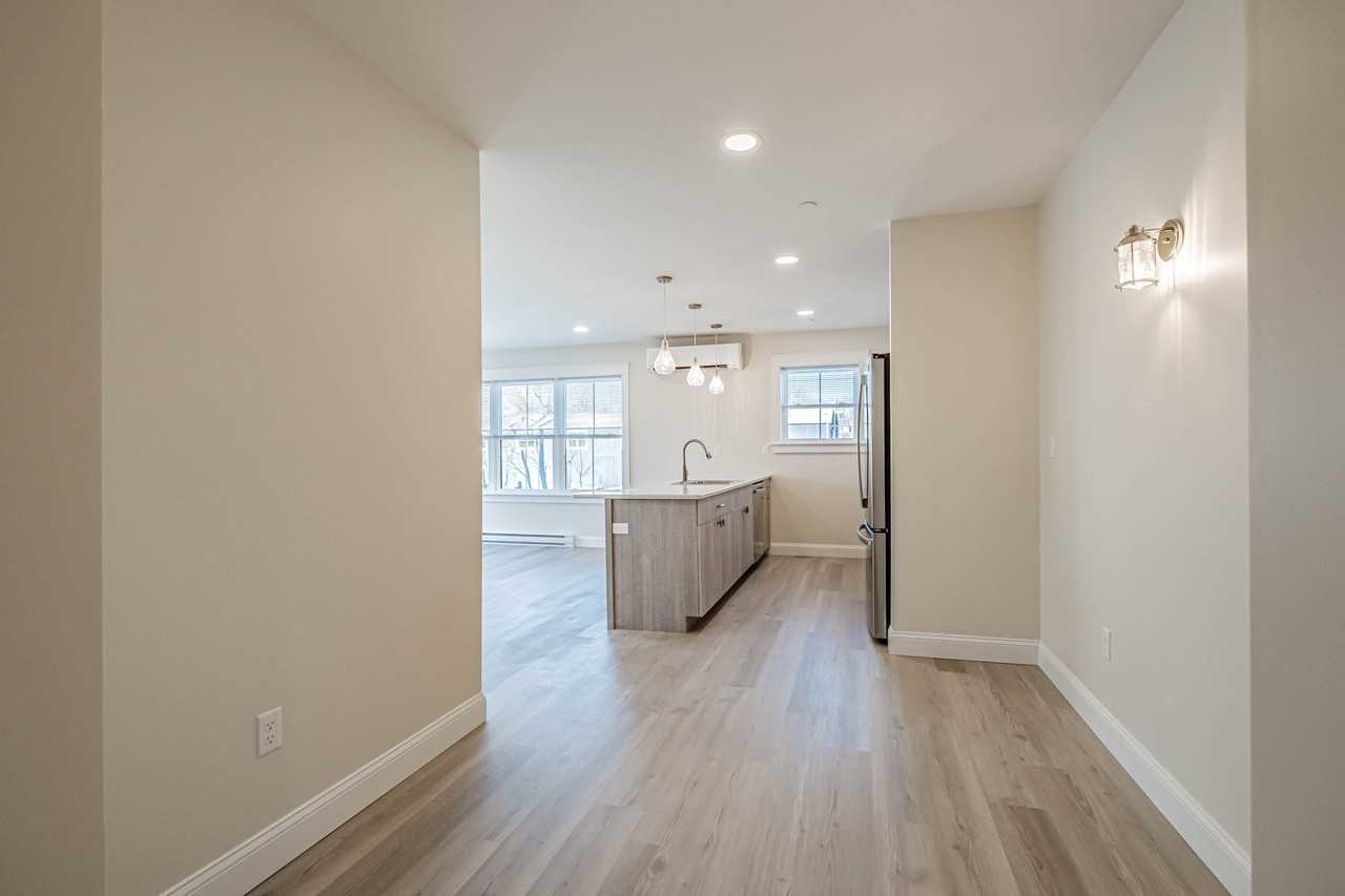 271 Main St #3 - Photo 6 of 26