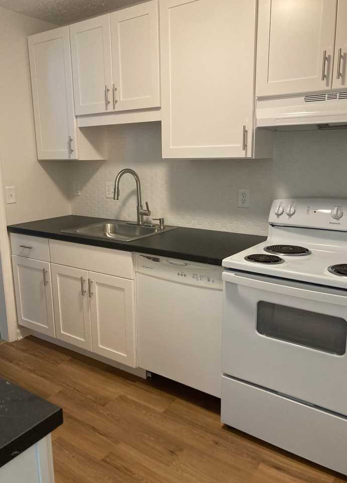 100 Drake Ct #A - Photo 5 of 17