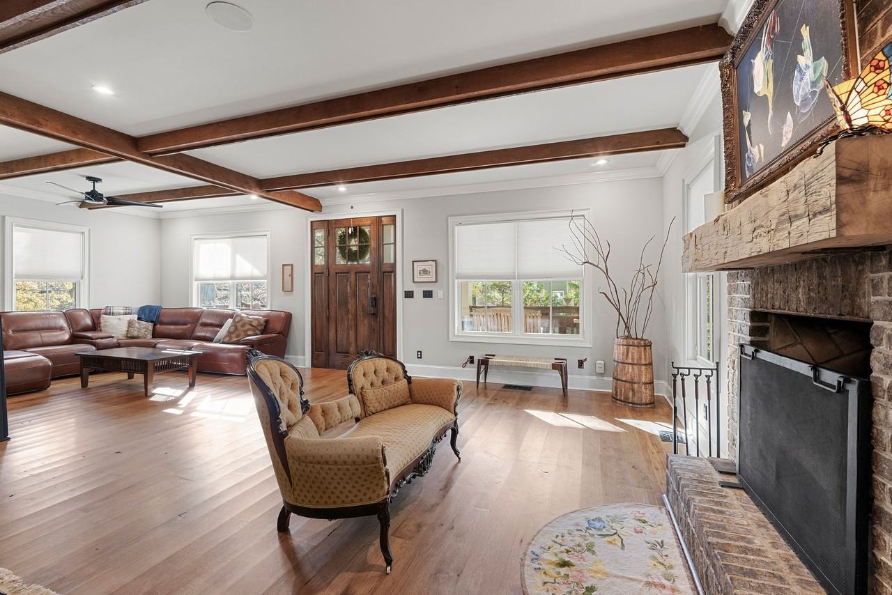 1227 Niles Ave Nw - Photo 3 of 27