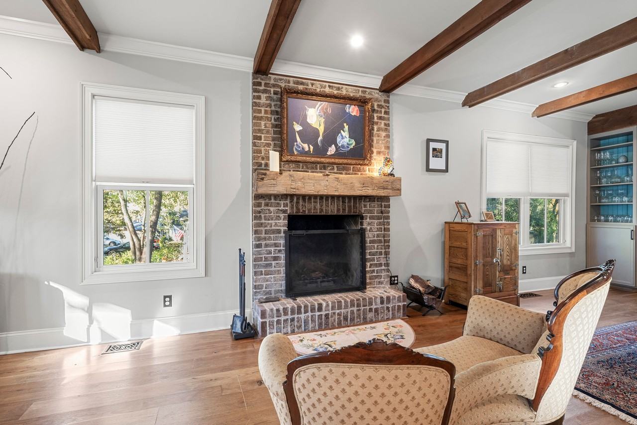 1227 Niles Ave Nw - Photo 4 of 27