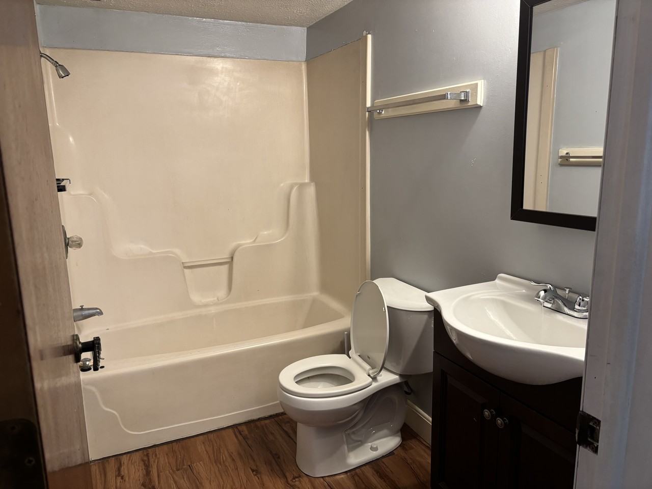 86 Hillside Dr #103 - Photo 2 of 7