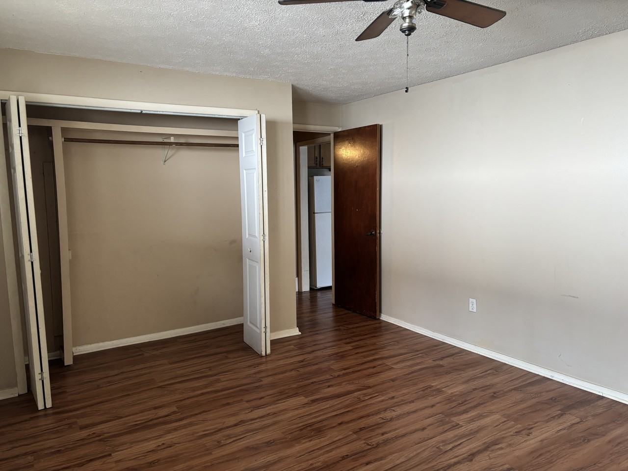 86 Hillside Dr #103 - Photo 4 of 7