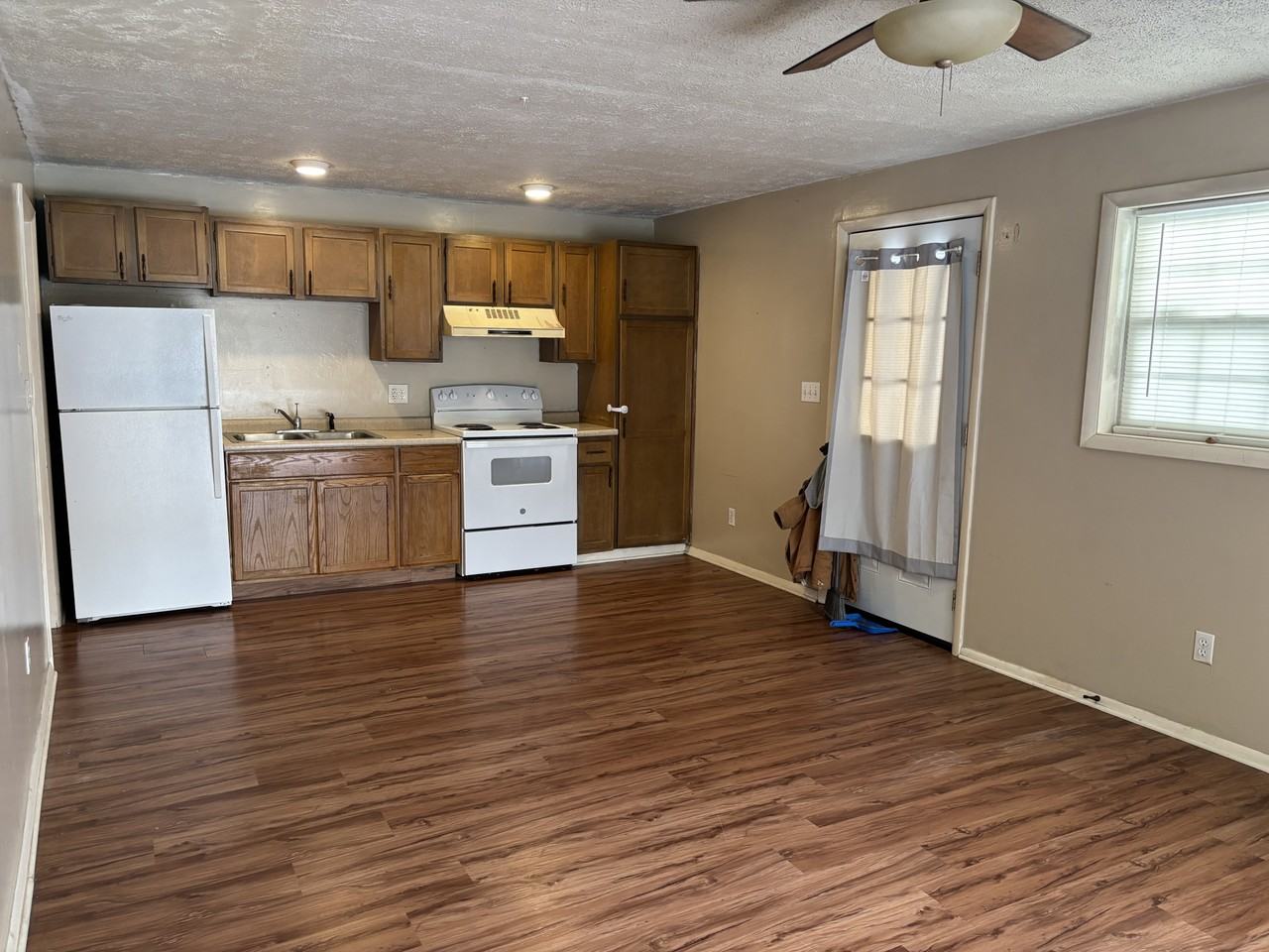 86 Hillside Dr #103 - Photo 5 of 7