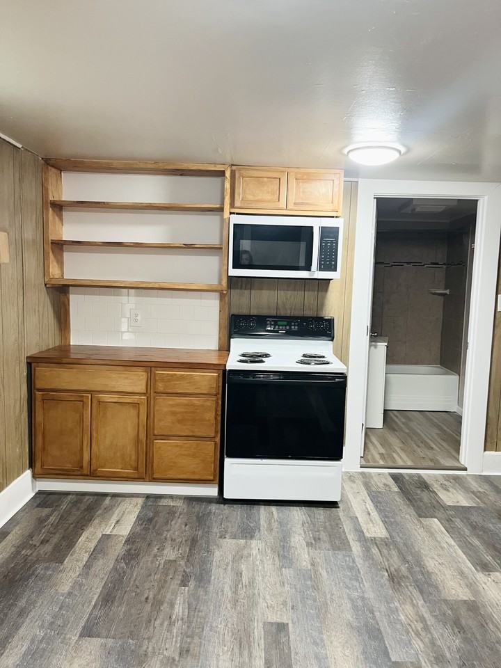 1008 Mccarty Ave #G - Photo 5 of 10