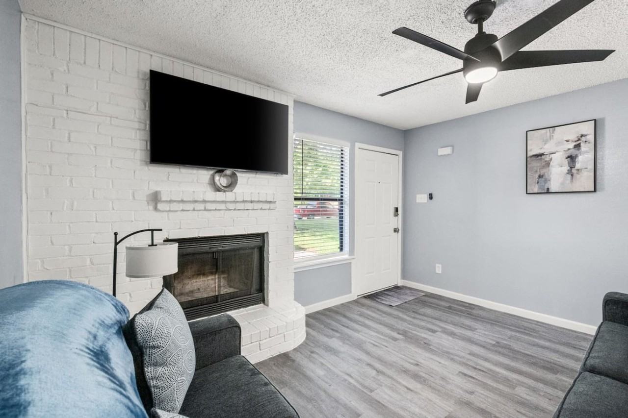 105 Maple St #1580250P - Photo 2 of 37