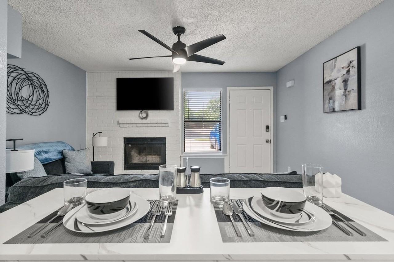 105 Maple St #1580250P - Photo 4 of 37