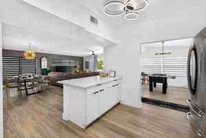 featured image of 625 Flamingo Dr