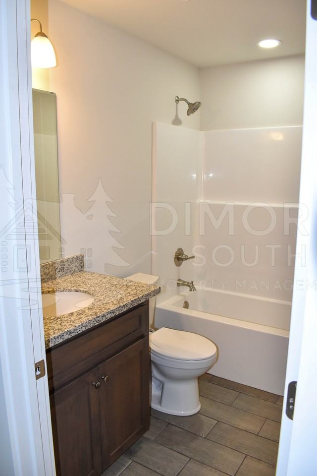 130 East Ave #J - Photo 5 of 20