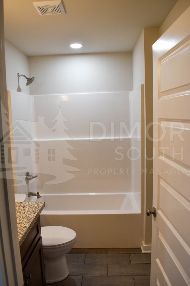 130 East Ave #J - Photo 6 of 20