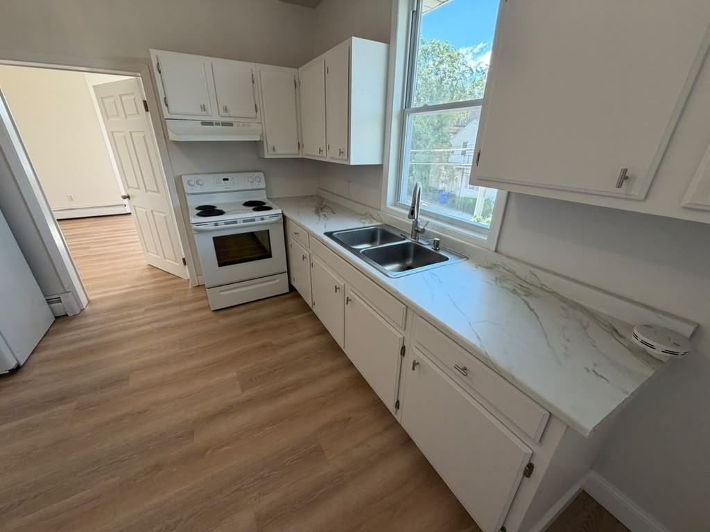 76 Beacon Ave #4 - Photo 2 of 8