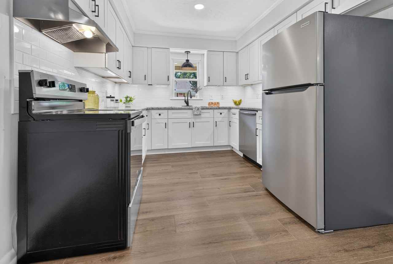 125 Todd St - Photo 6 of 27
