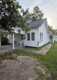 302 N Cunningham St - Photo 1 of 1