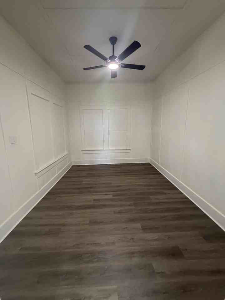 302 N Cunningham St - Photo 4 of 8
