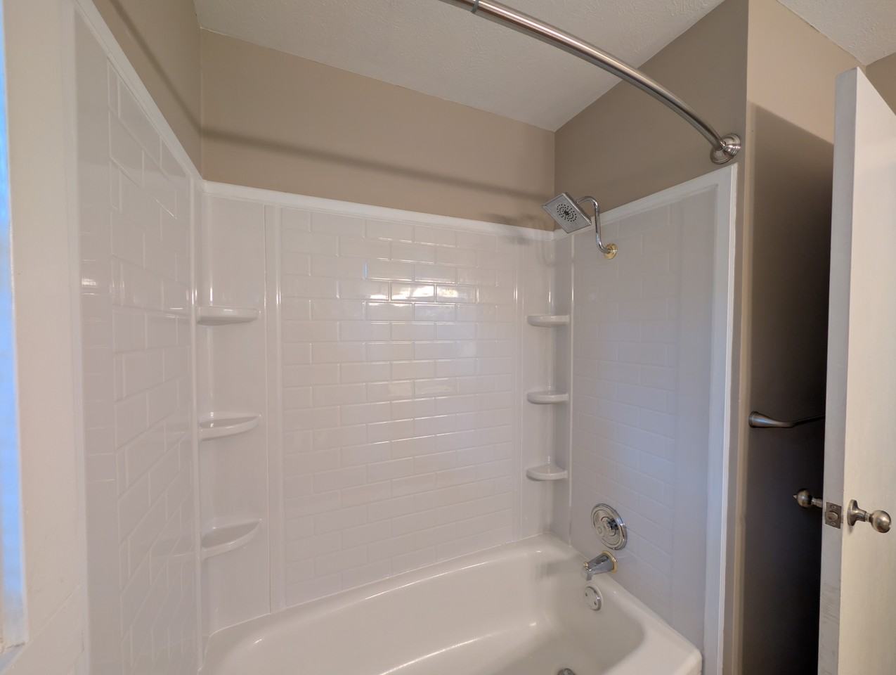 2141 E Page St - Photo 4 of 11