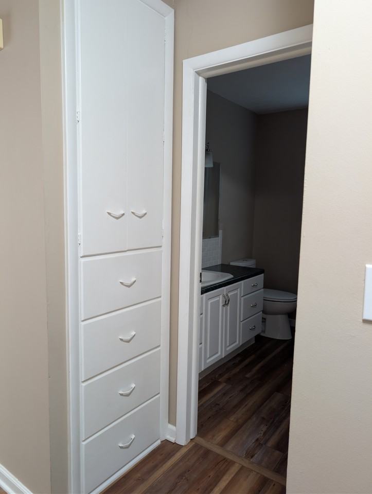 2141 E Page St - Photo 5 of 11