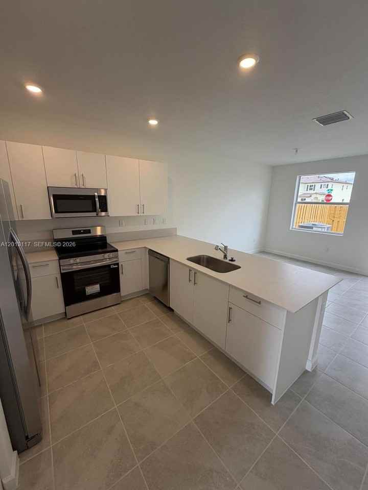 2643 Se 27th Ln - Photo 6 of 12